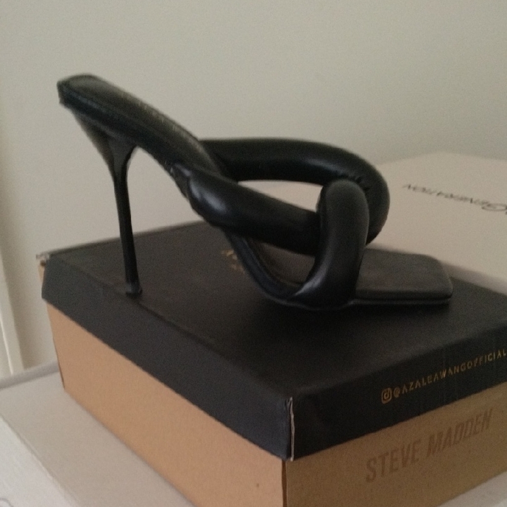 Steve Madden Black Knotted High Heel Slide